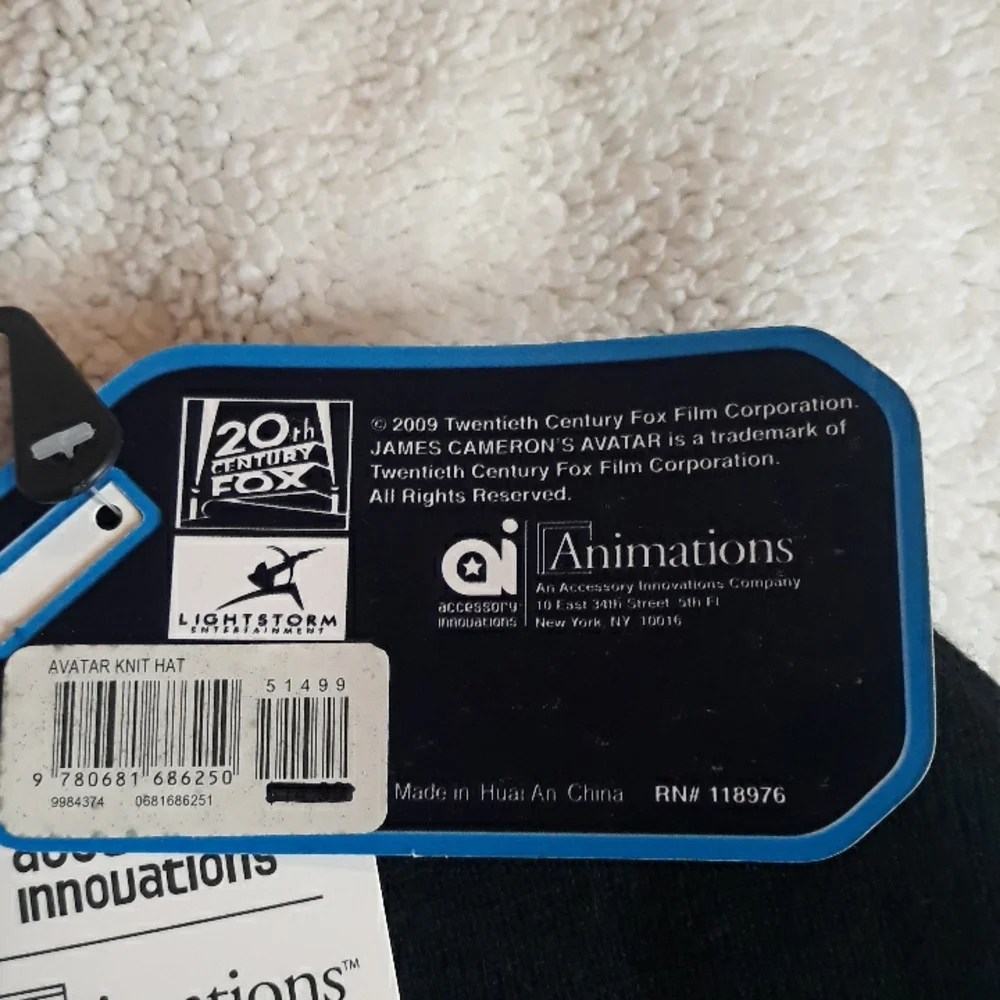 Avatar Beanie, from Jame's Cameron  Original Avatar, Accessory Innovation, NWT - Picture 3 of 5